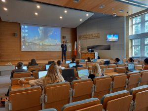 Szkolenie pracowników pod tytułem "Budowa zasobów cyfrowych przyjaznych studentom z niepełnosprawnościami"